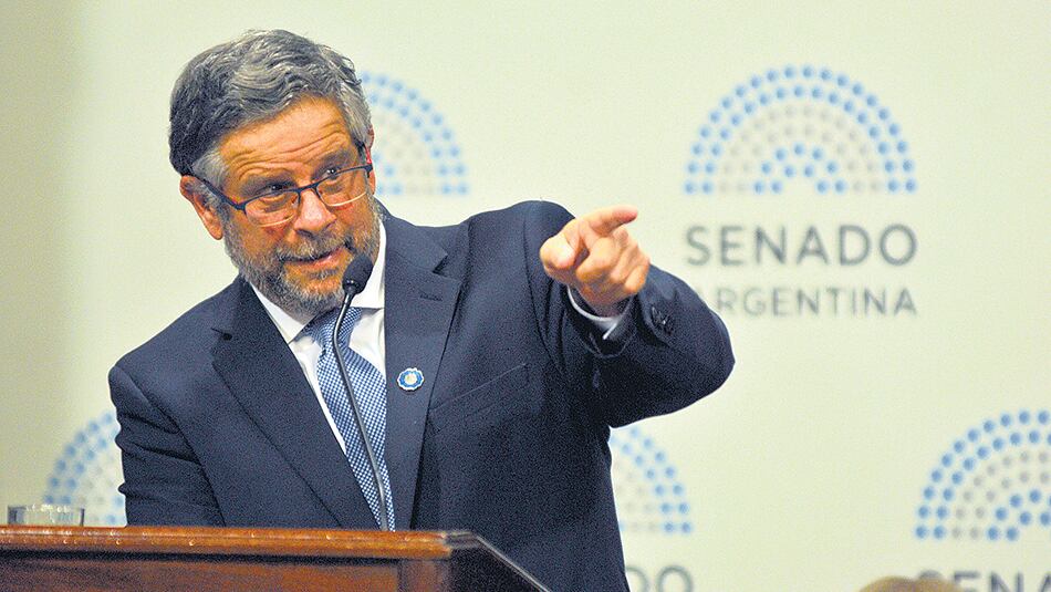 La exposición de Rubinstein despertó particular interés por el intento previo de impugnarlo.