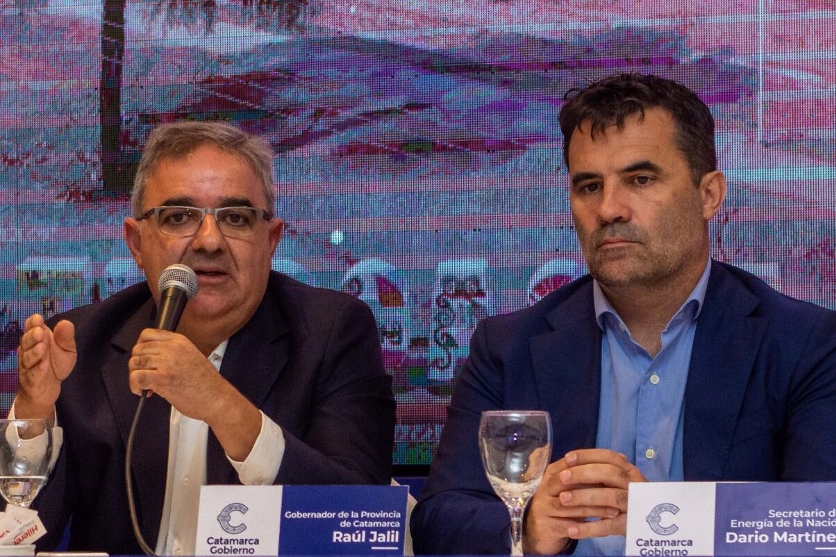 Raúl Jalil y Darío Martínez en la Cumbre Energética del Norte Grande.