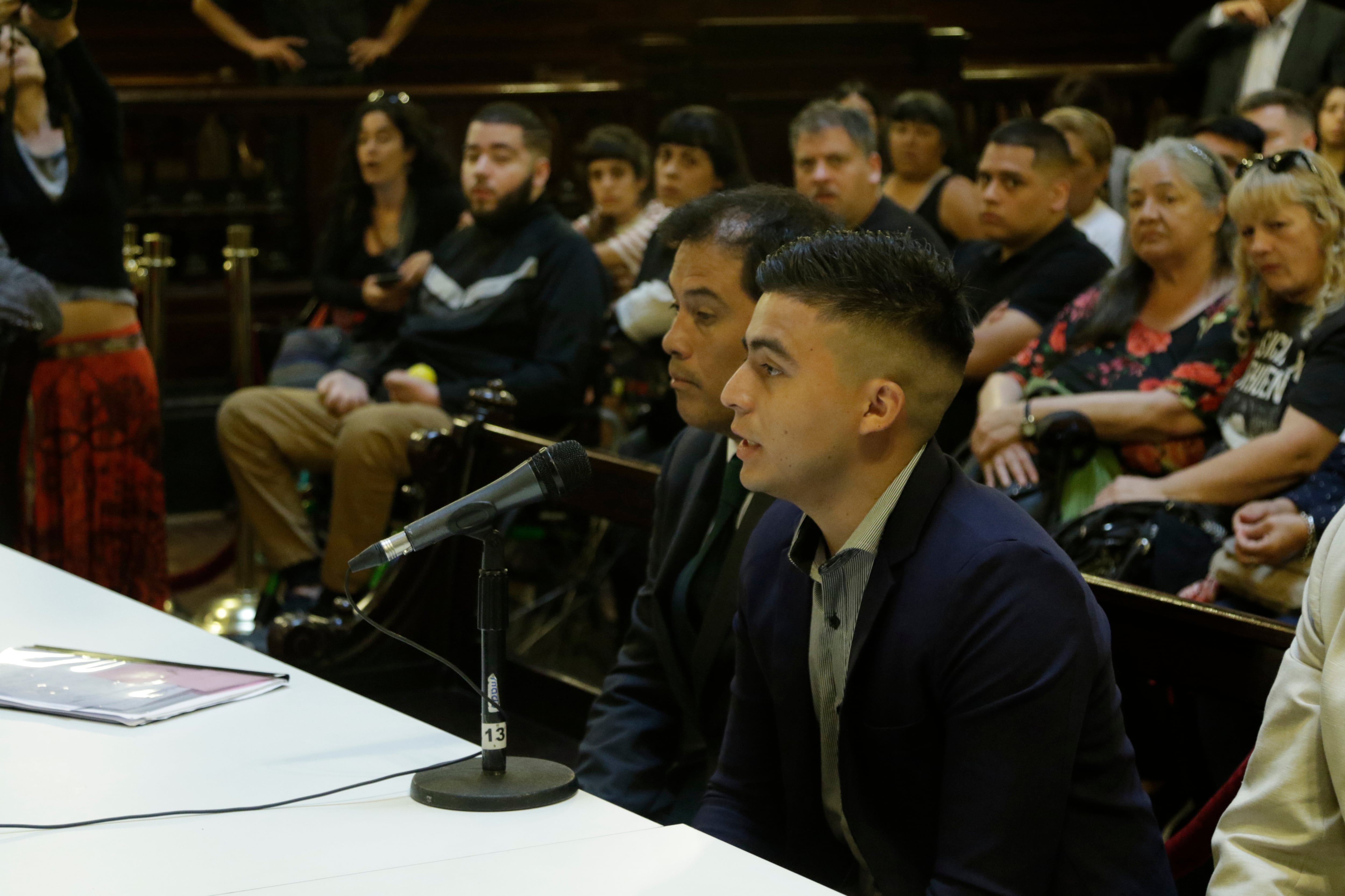 Ricardo Ayala, el policía defendido por María Eugenia Vidal.