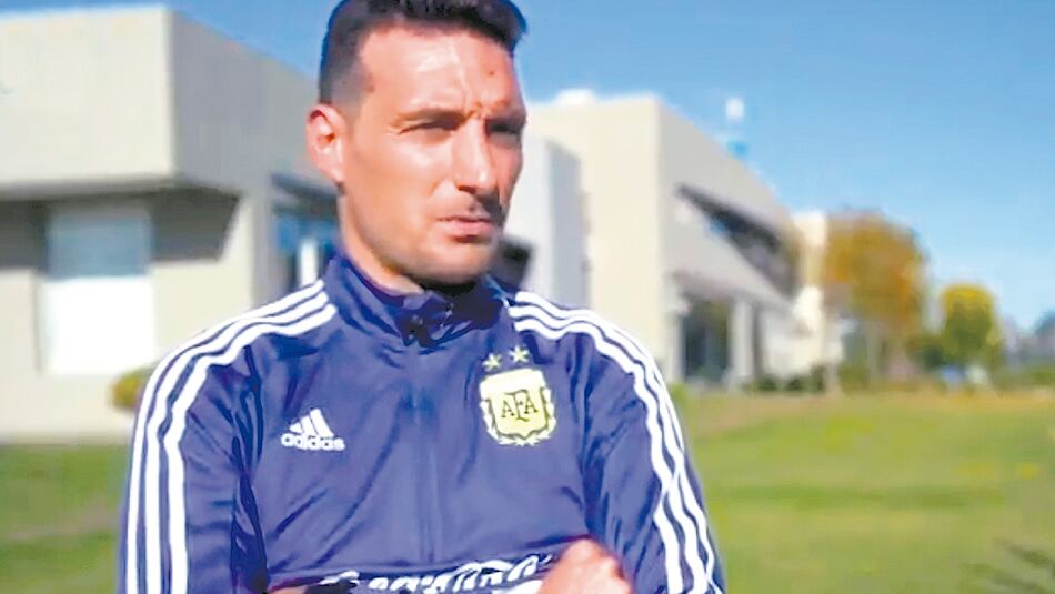 Lionel Scaloni hablará desde las 13.30 en el predio de la AFA.
