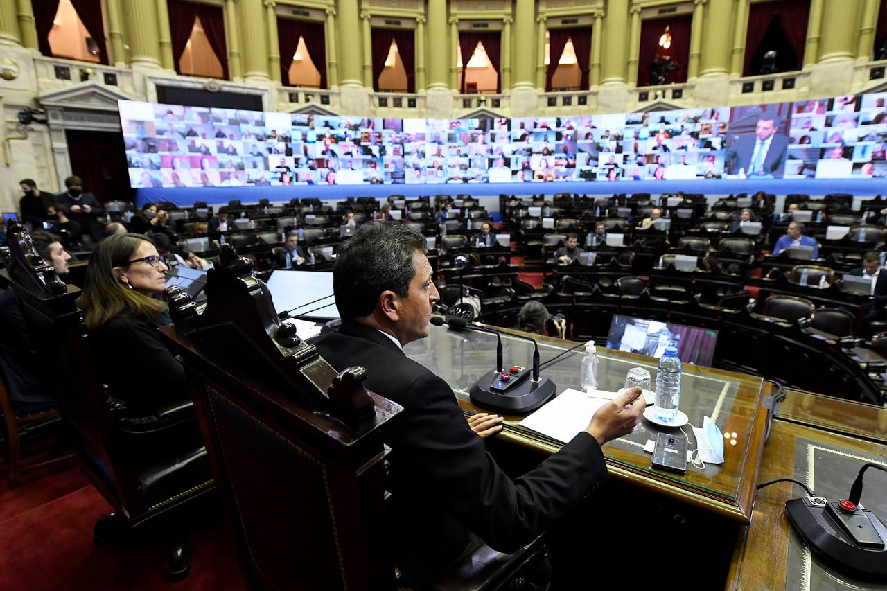 La reunión será este martes a las 19.