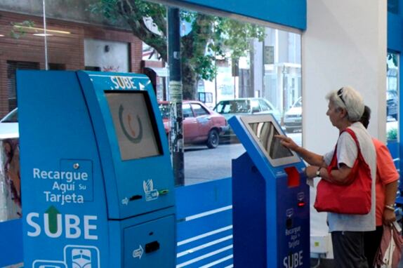 En los subtes, hay más de 120 terminales para validar el trámite.