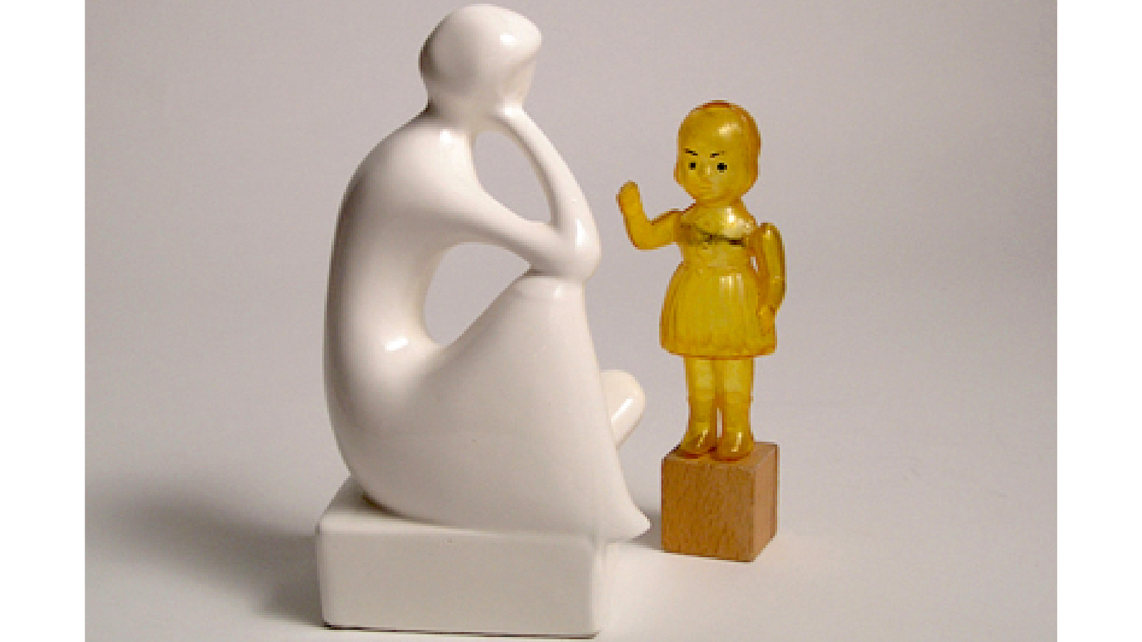 Obra de Liliana Porter utilizada como imagen de tapa del libro.