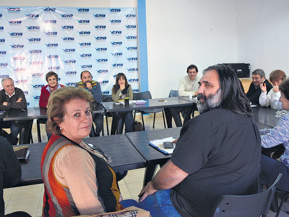 Ayer, el Frente de Unidad Docente bonaerense se reunió para coordinar sus próximas medidas.