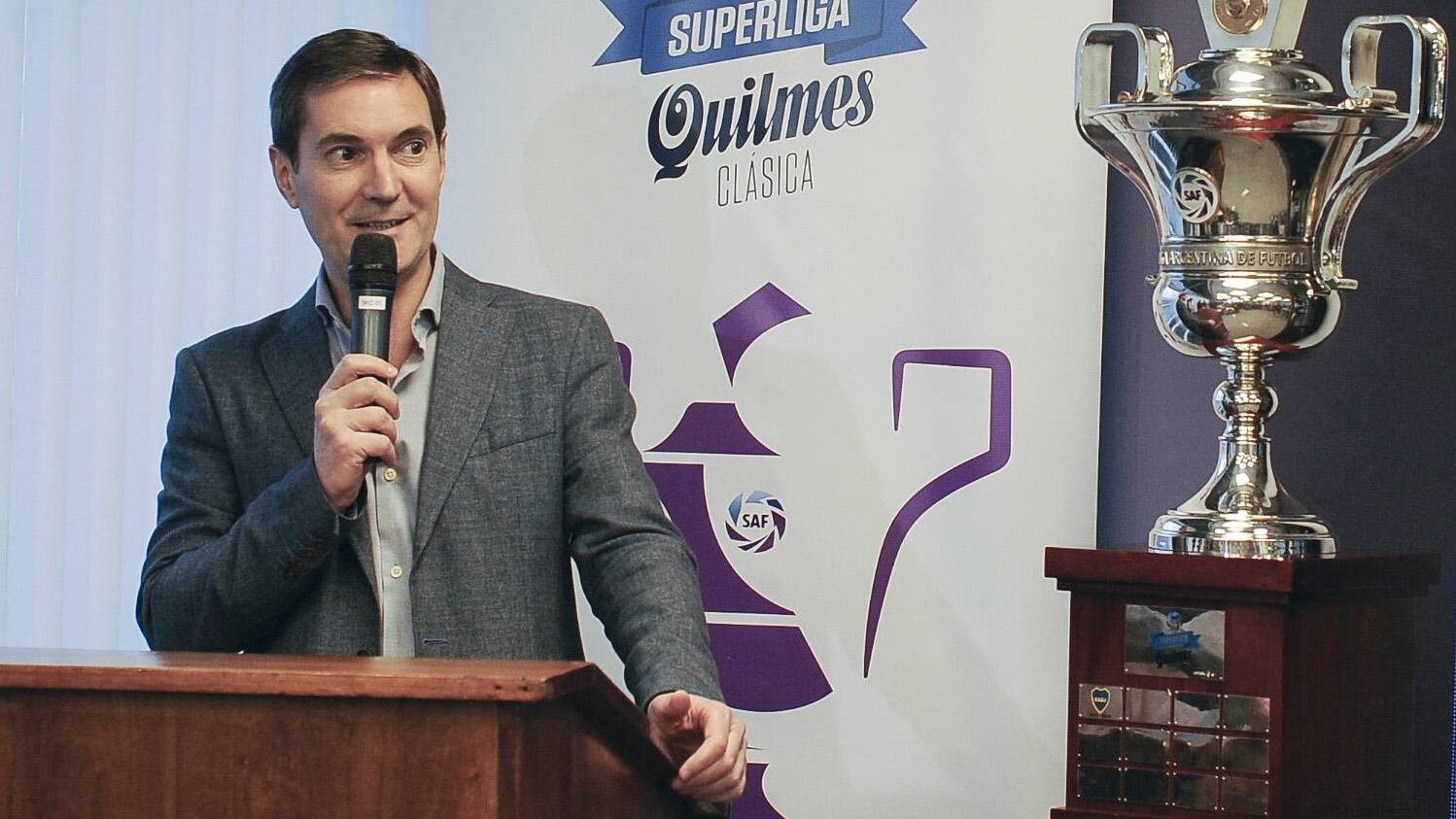 Mariano Elizondo, presidente de la Superliga, adelantó los cambios.