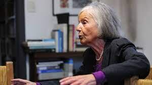 Beatriz Sarlo ya está vacunada.