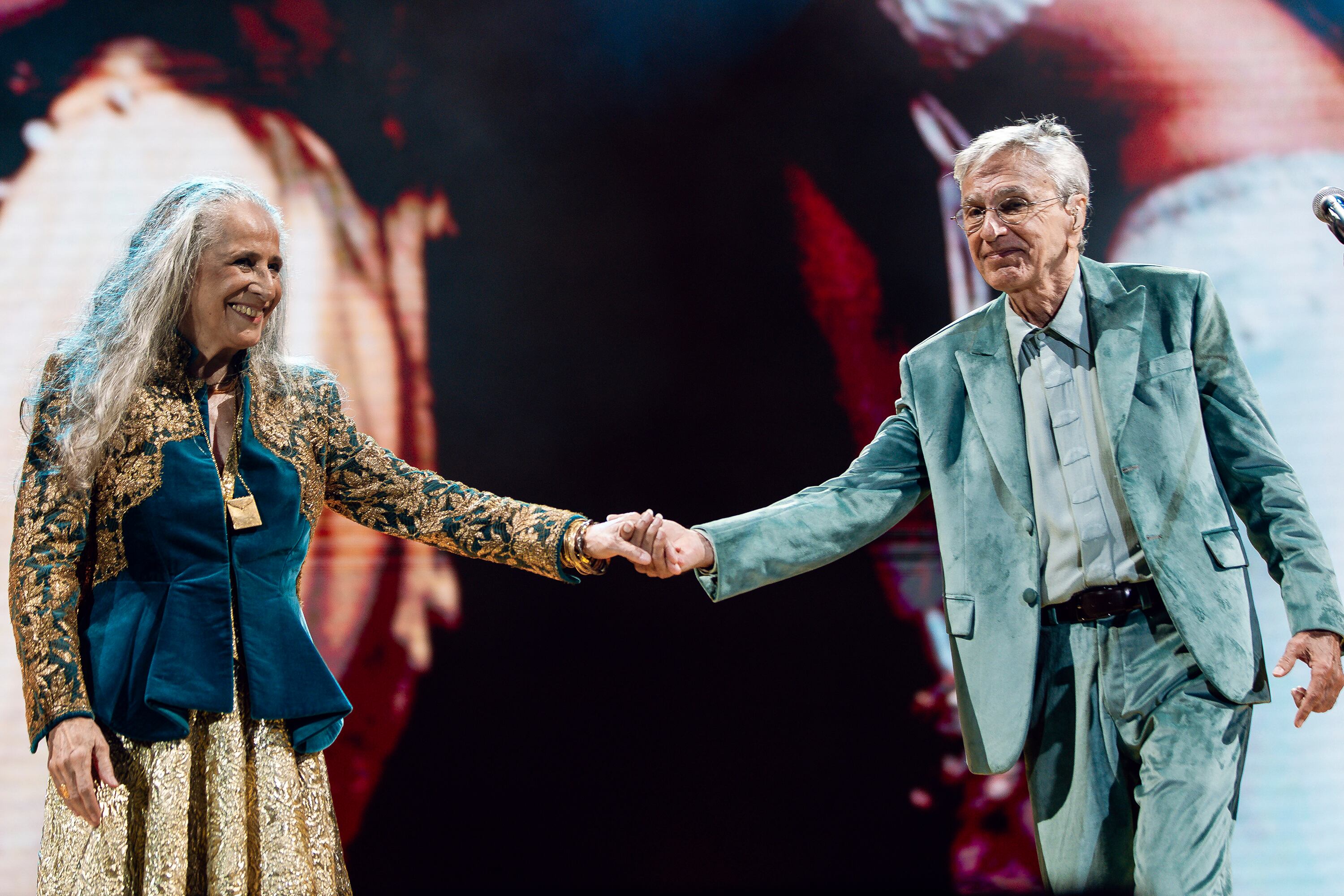 Maria Bethânia y Caetano Veloso atraviesan 60 años de música popular.