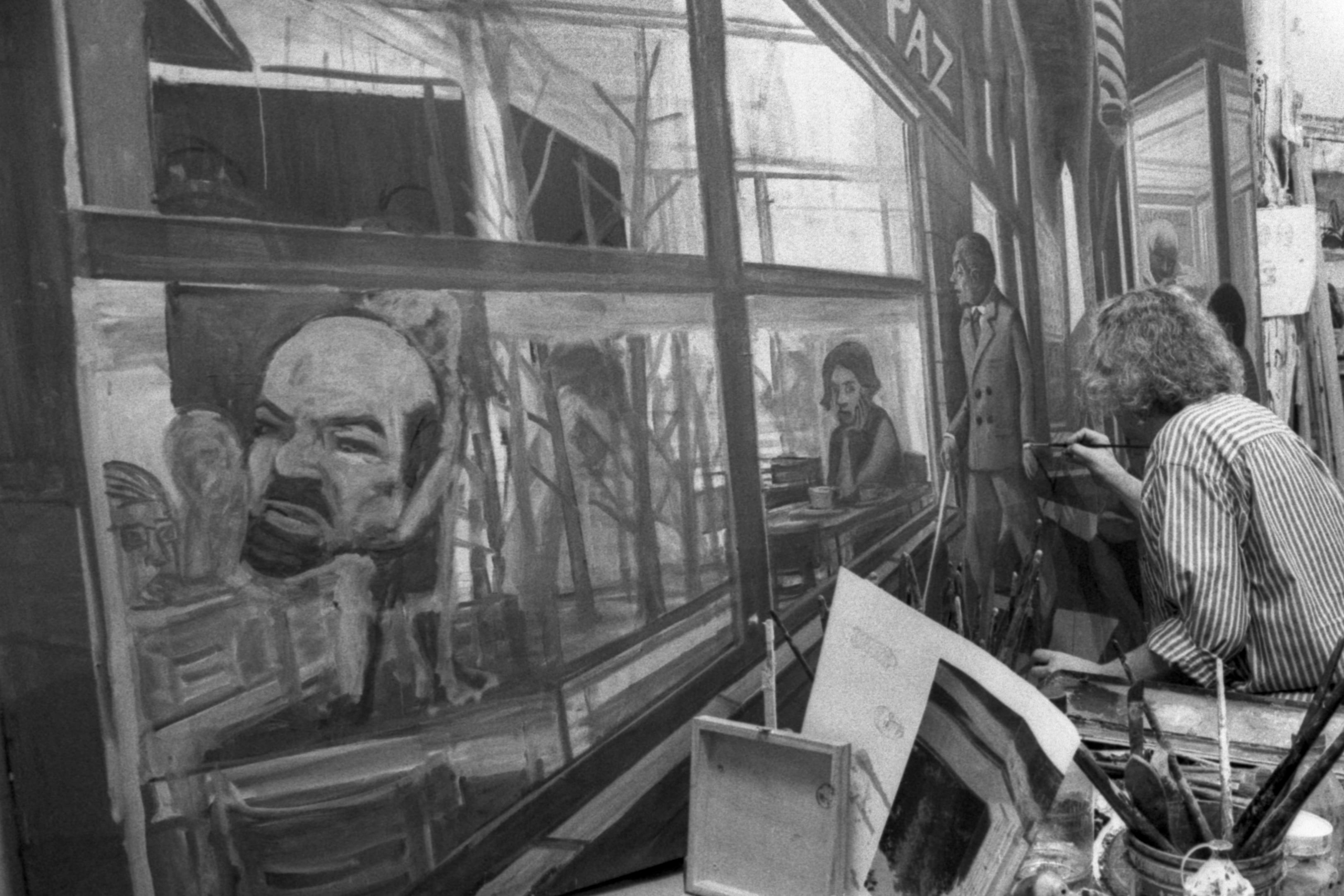 Unas 2 mil personas se sumaron a la visita guiada del artista plástico.