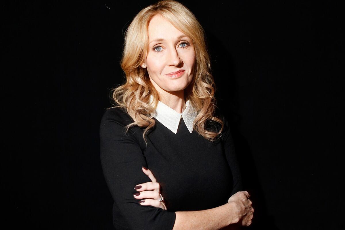 Rowling vendió millones de ejemplares de las siete novelas de Harry Potter. 
