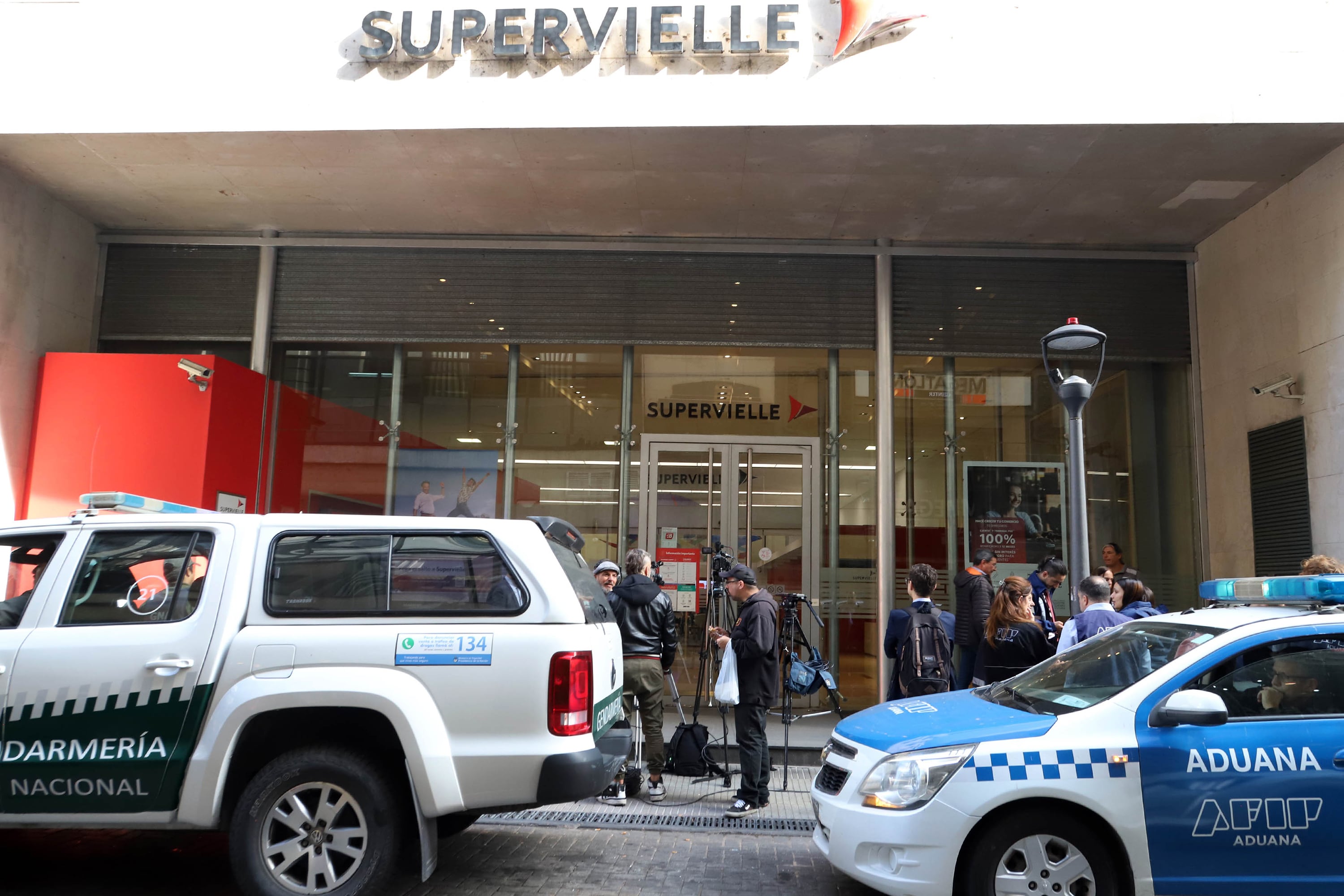 Aduana sospecha de "empleados infieles" que operan de enlaces.