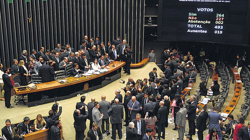 La votación en el Parlamento brasileño favoreció a Temer.
