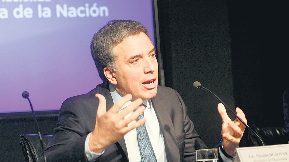 Nicolás Dujovne. Si sigue la inflación, deberá rendir cuentas ante el FMI por incumplir las metas.