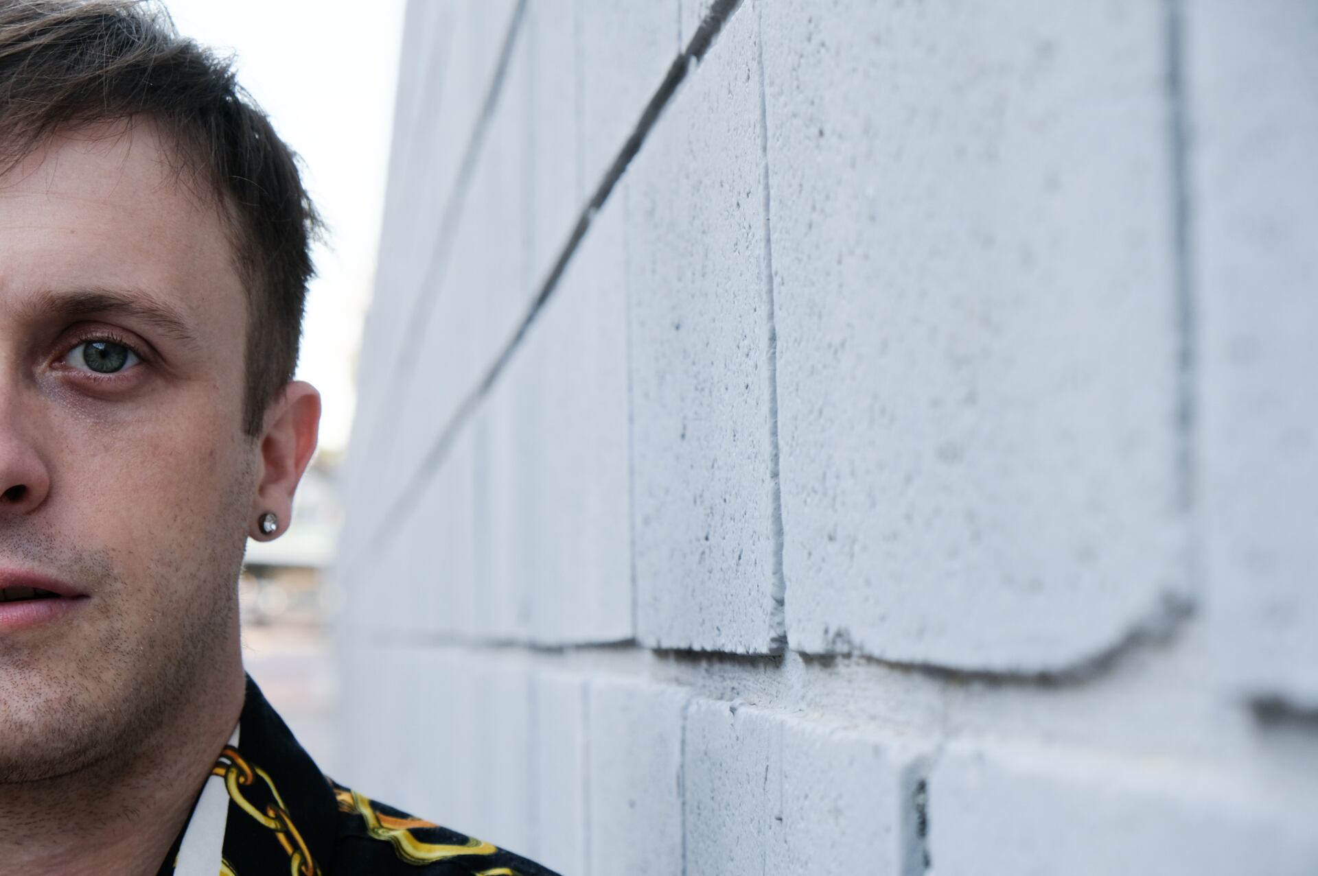 "Encontré en el baile una liberación total y una manera de comunicación mucho más afectiva", dice el cantante y guitarrista.