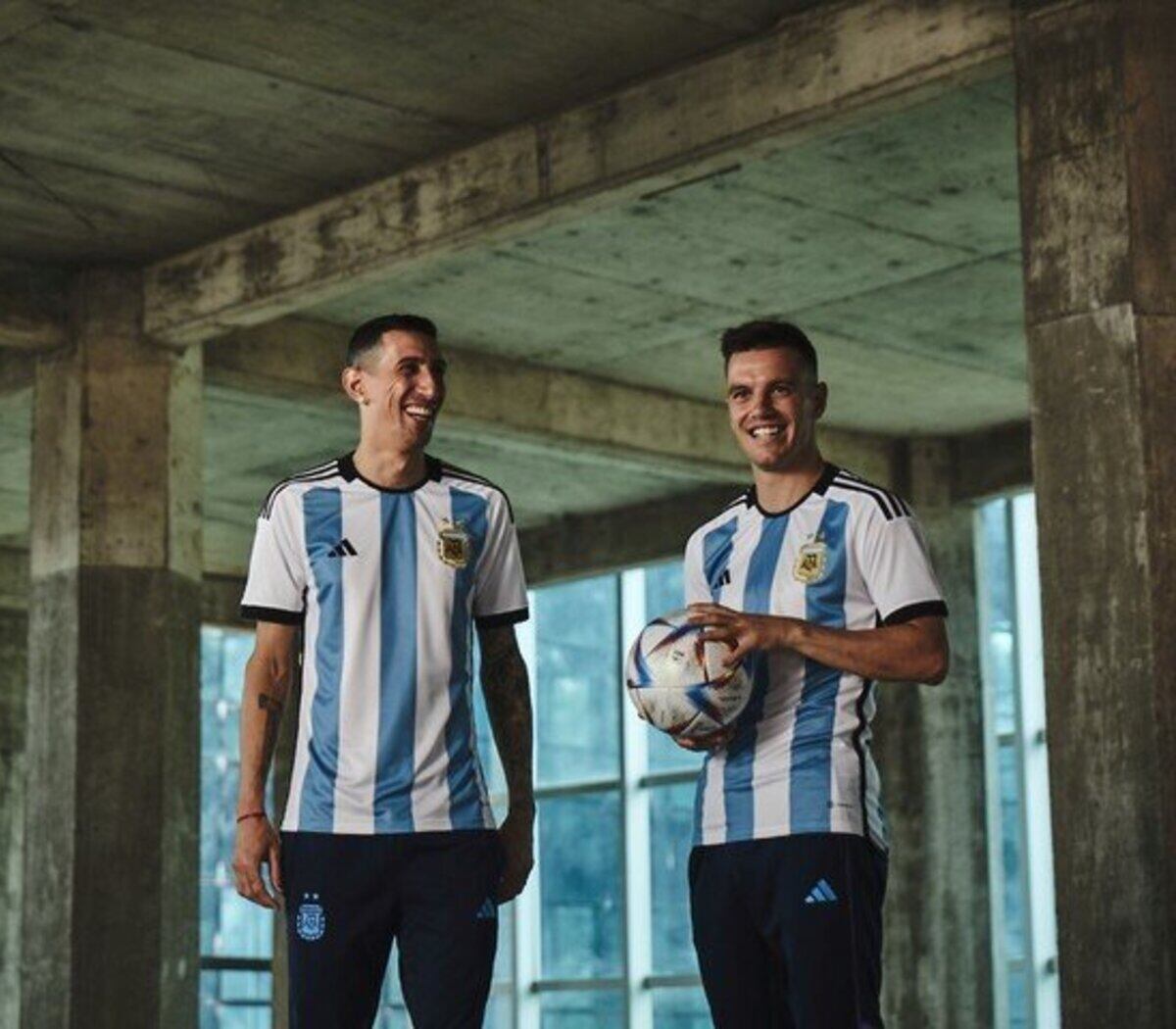 Las camisetas de la selección argentina en los Mundiales. 