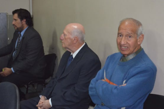 Los represores Guil y Madrigal estuvieron en la sala, mientras Ríos Ereñú, Gentil, Mendíaz y Varas siguieron la audiencia por videoconferencia desde Buenos Aires, Córdoba y Rosario.