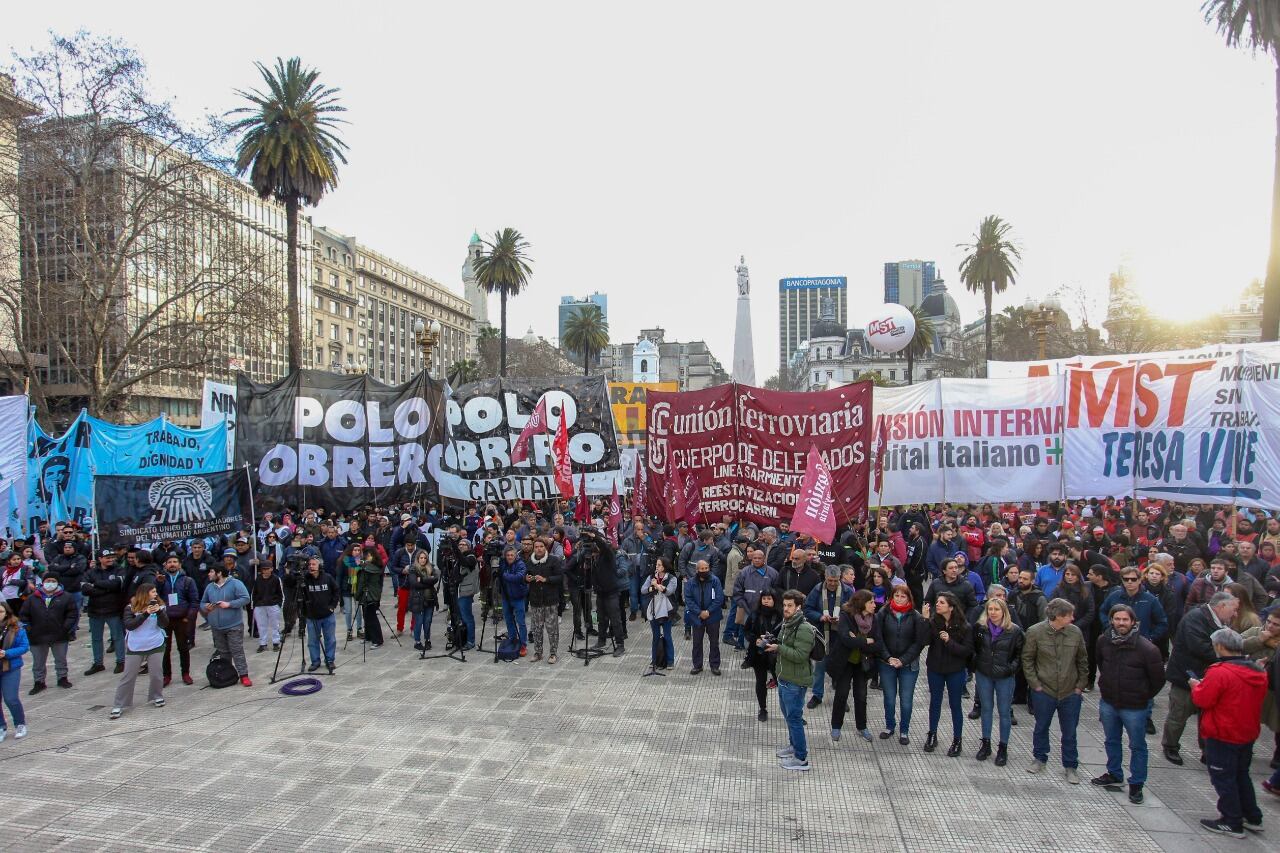 "¿Dónde están los Gordos Daer y Moyano?", cantaban.