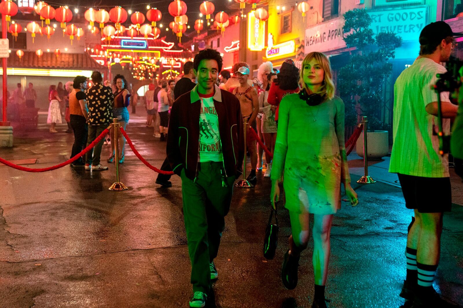 El film de Benson ni siquiera aprovecha la oportunidad de una buena banda sonora.