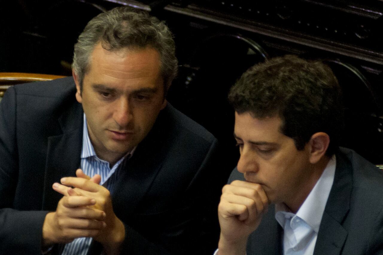 Larroque y De Pedro coinciden en la misma agrupación pero no en la visión de la realidad del FdT.