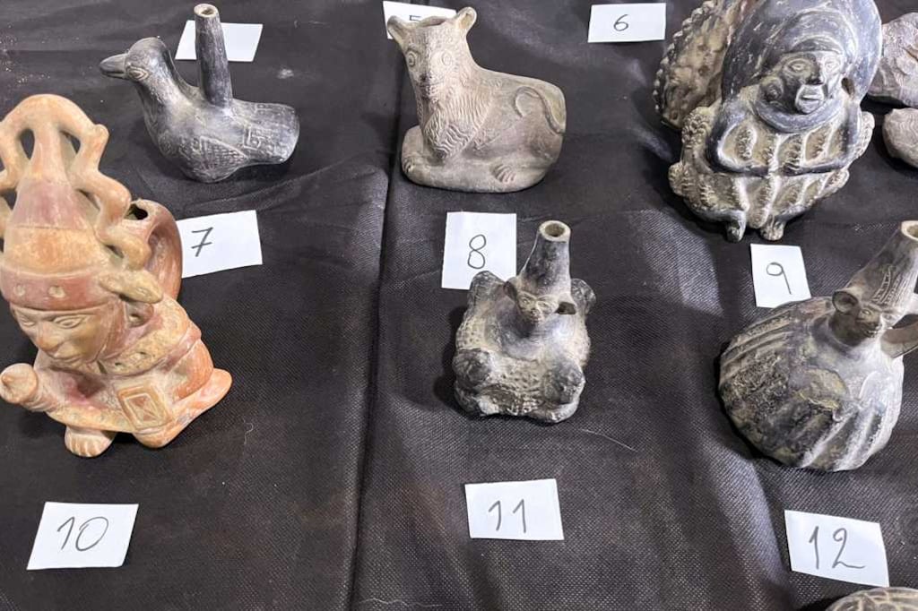 Se secuestraron 60 piezas y obras que estaban expuestas