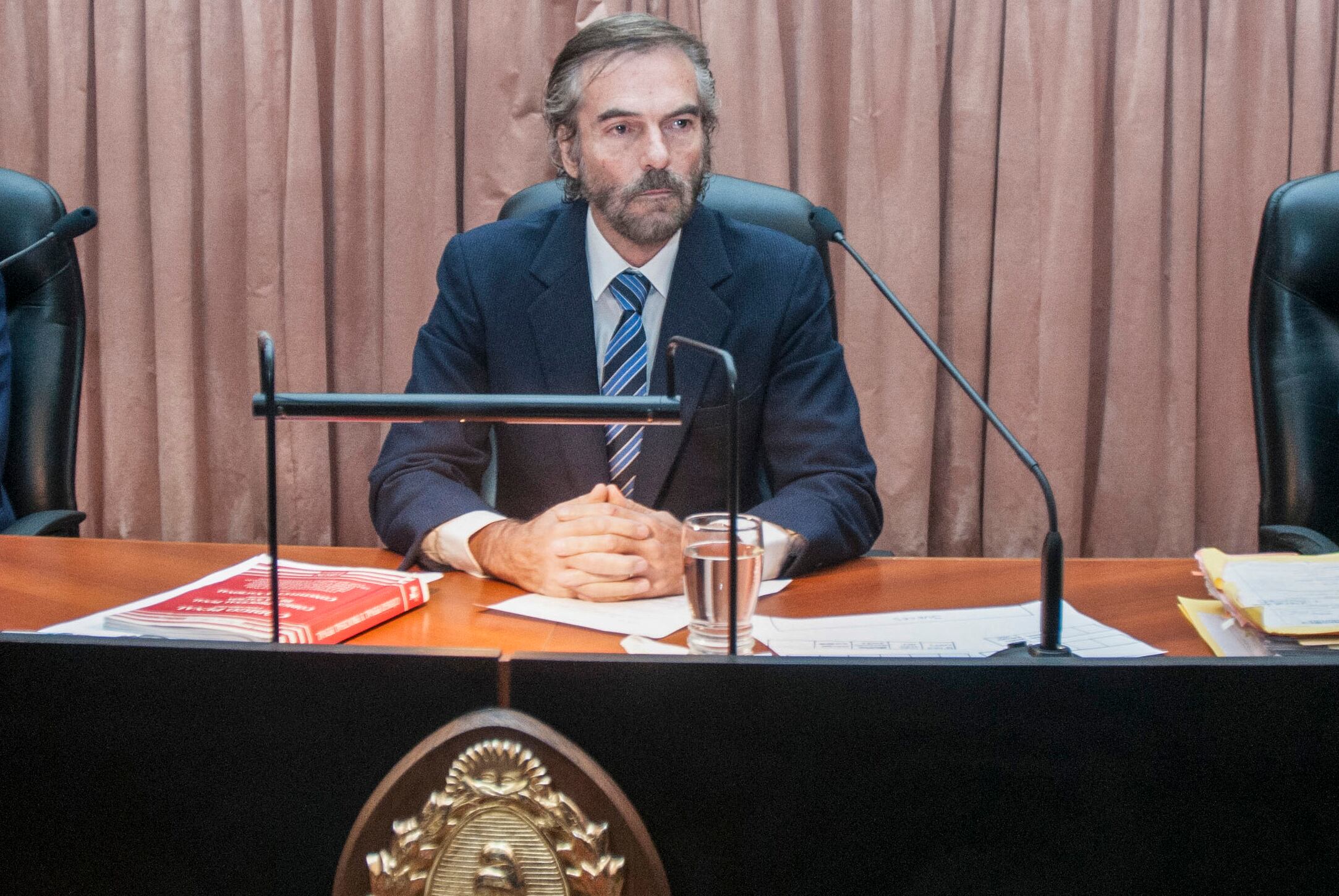 Las explicaciones de Gustavo Hornos no cerraron a sus pares.