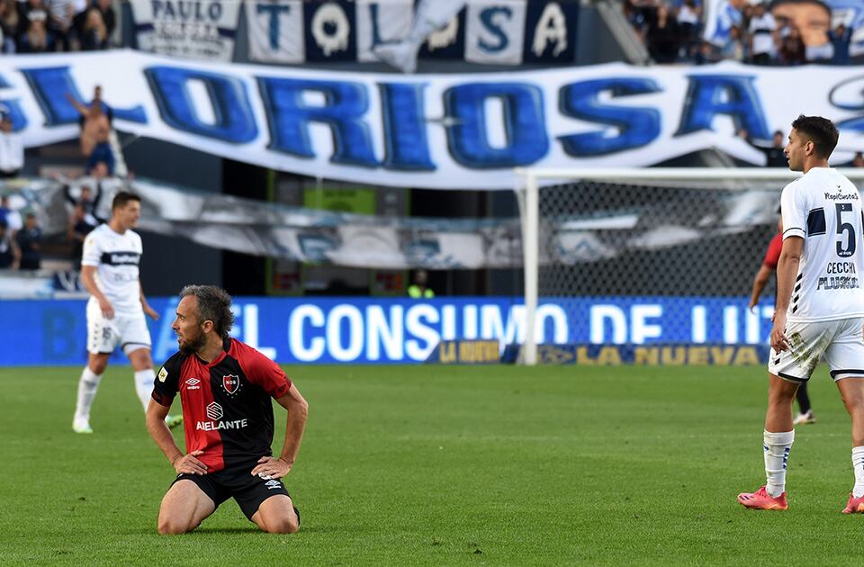 Belluschi se resigno ante la derrota como todo Newells.
