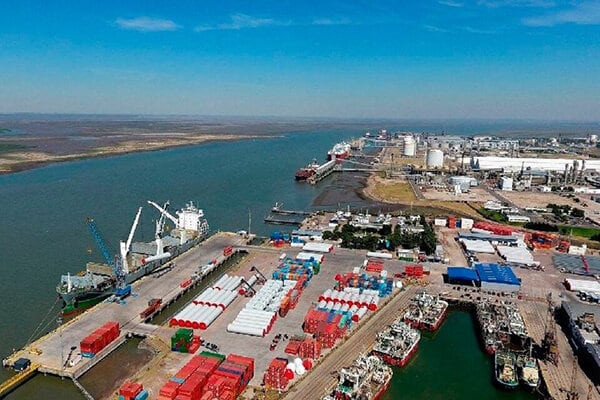 CPCG invertirá 1250 millones de dólares en Bahía Blanca.