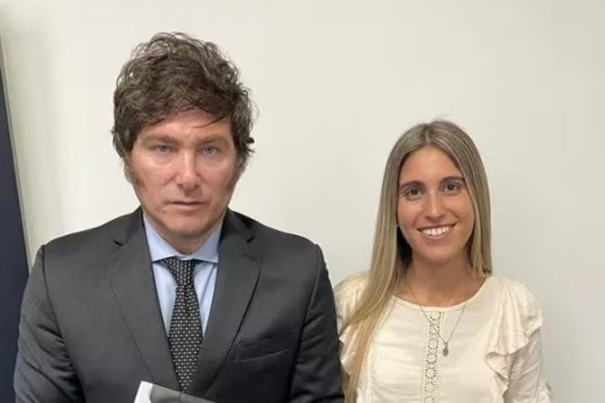 Geraldine Calvella, la joven libertaria de sueldo público millonario.