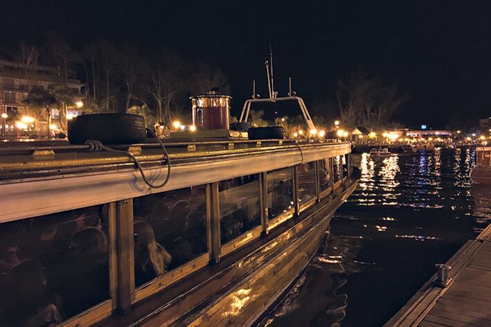 La falta de electricidad dejó a los isleños también sin telefonía y sin conexión a Internet.