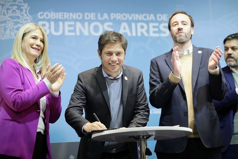 Verónica Magario, Axel Kicillof, Pablo López y Carlos Bianco. 