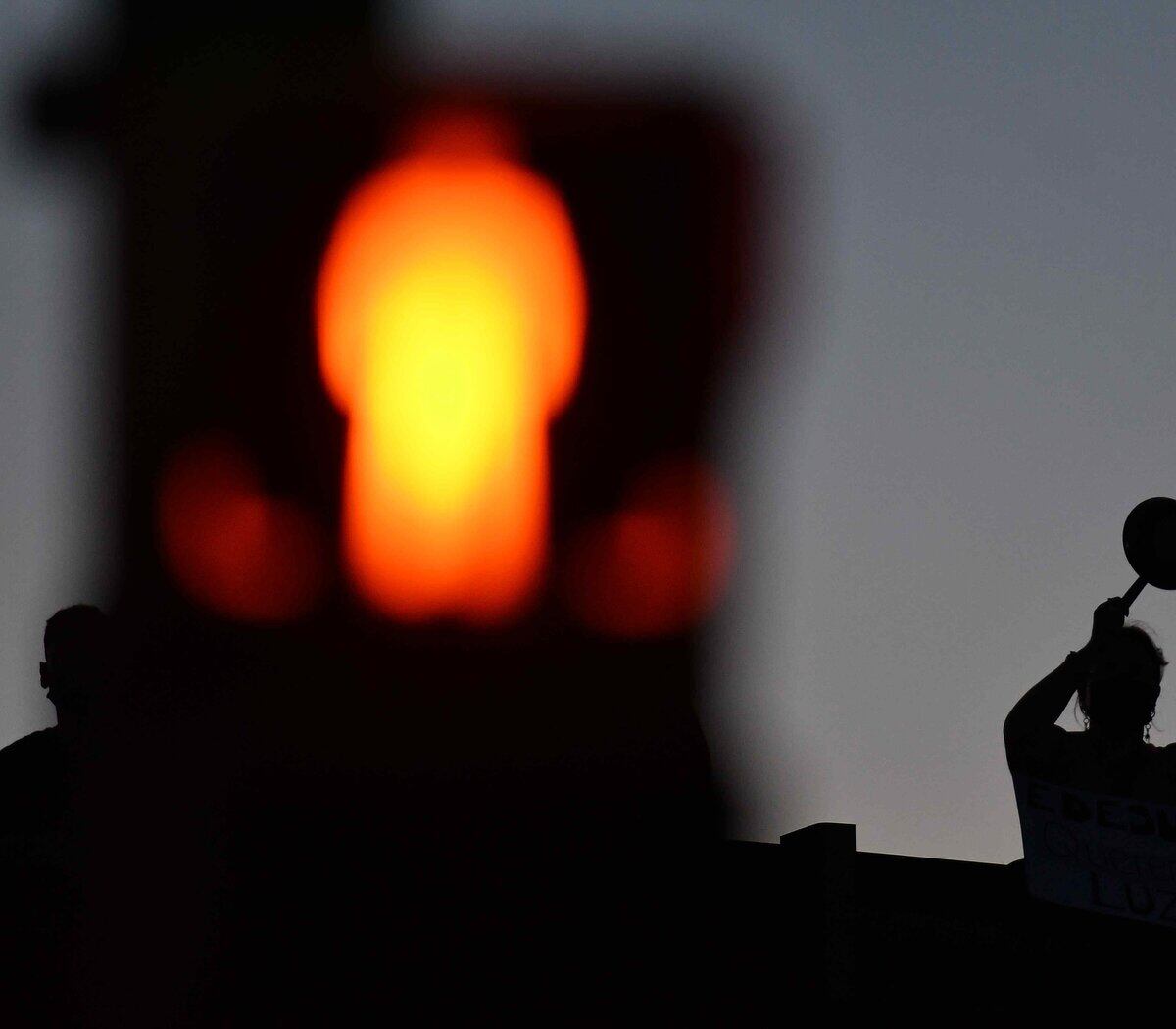 Casi 200.000 usuarios se vieron afectados por los cortes de luz este viernes en Buenos Aires. (Foto: Télam)