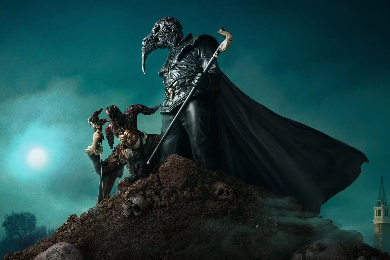 Veneciafrenia, película 2022 del director español, llega a HBO proponiendo una ciudad antituristas y una fiesta de época que se va de mambo