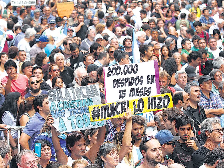 Hubo 30.039 trabajadores industriales despedidos o suspendidos en los últimos seis meses.