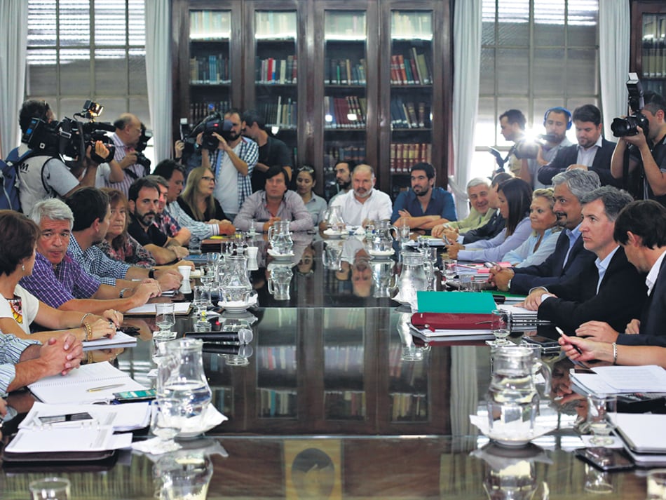 “Ni siquiera llevaron a la mesa la información básica para discutir. Fue una reunión humillante”, se quejaron los dirigentes gremiales.