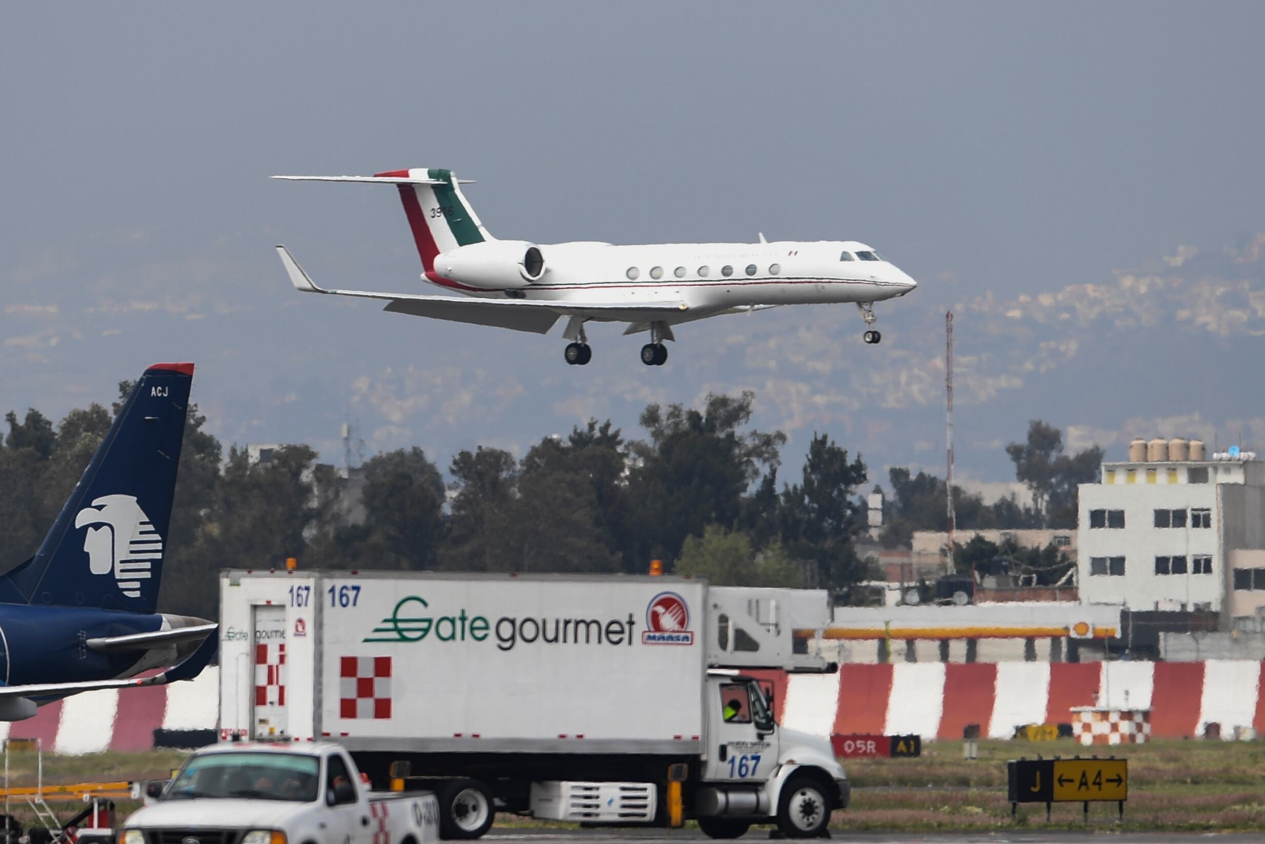 Varios países le impidieron pasar por su territorio al avión que trasladó a Evo Morales a México,