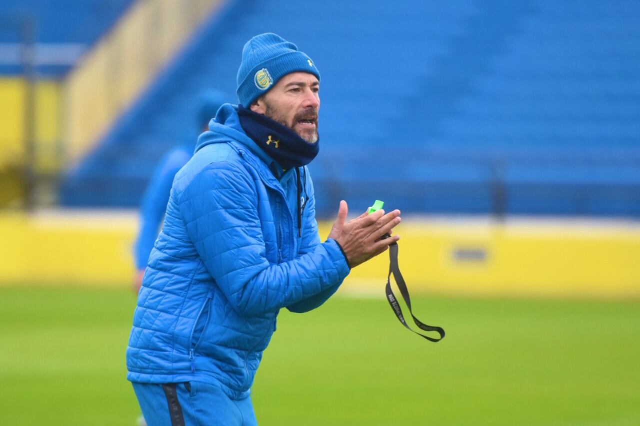 El técnico Cristian González