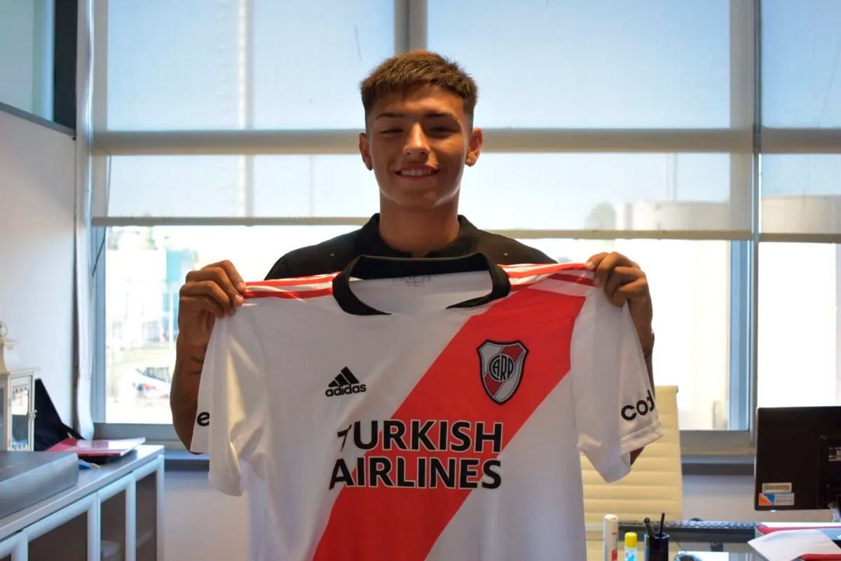 La cláusula de salida de Ruberto pasó de 20 a 30 millones de euros.