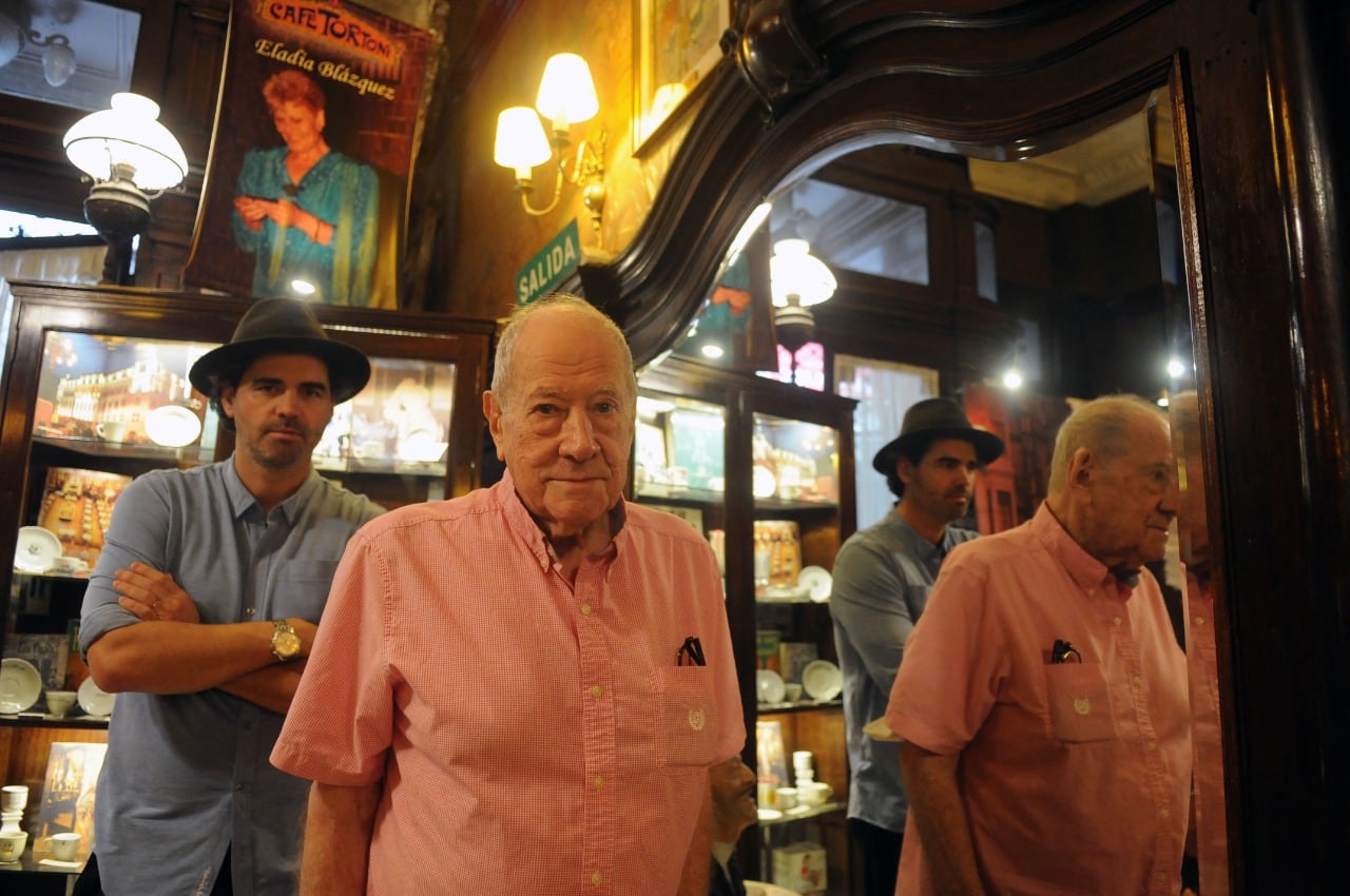 "Esta película puede ayudar a que la gente comprenda por qué hay que decir 'Nunca más'" señala el dúo.