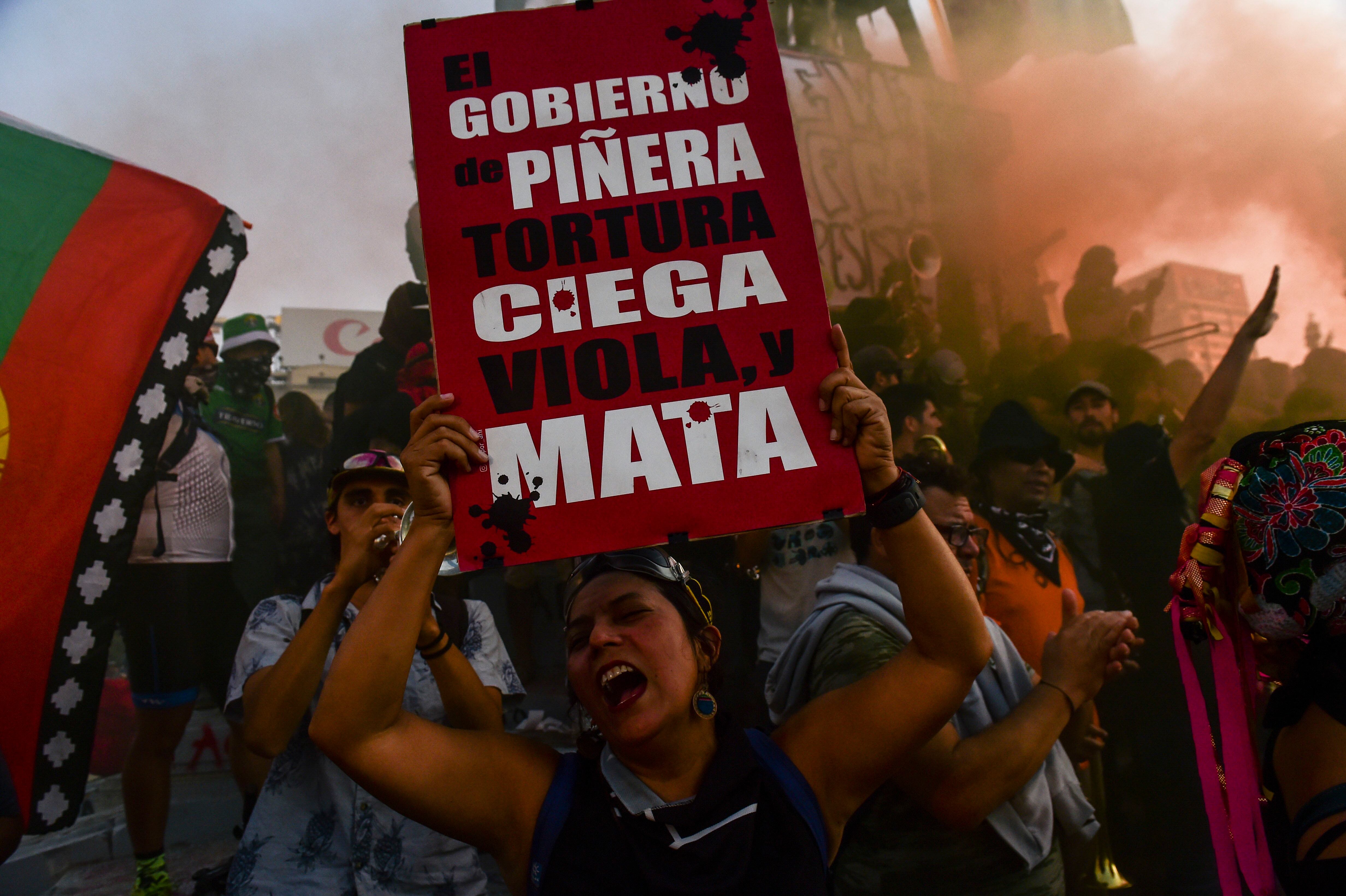 Protesta contra el gobierno de Piñera este fin de semana en Santiago.