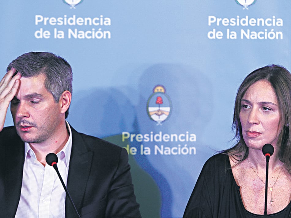 Marcos Peña y María Eugenia Vidal en la conferencia de prensa tras la reunión de gabinete ampliado.