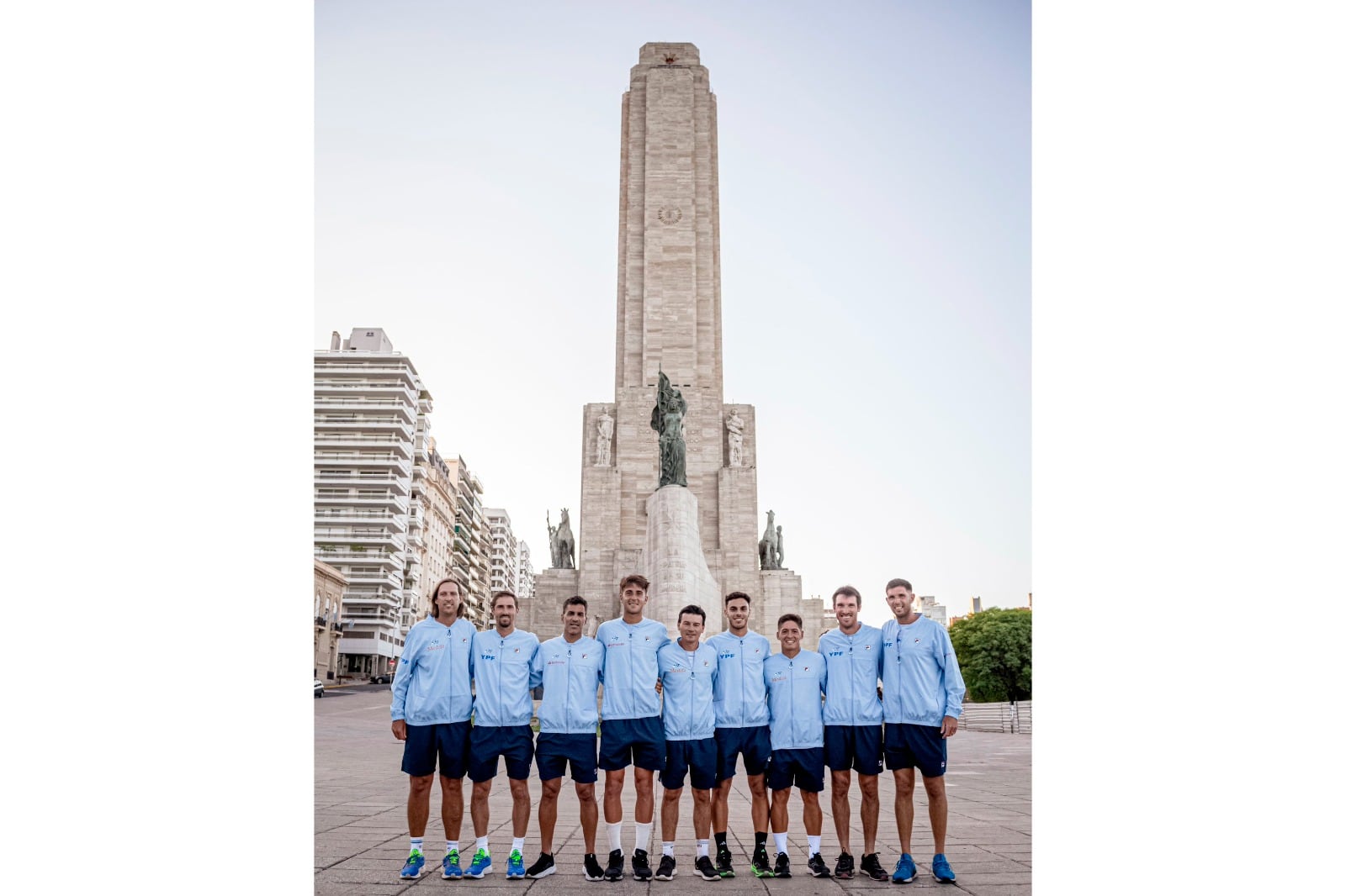 El equipo argentino posa en Rosario en la previa de la Davis.