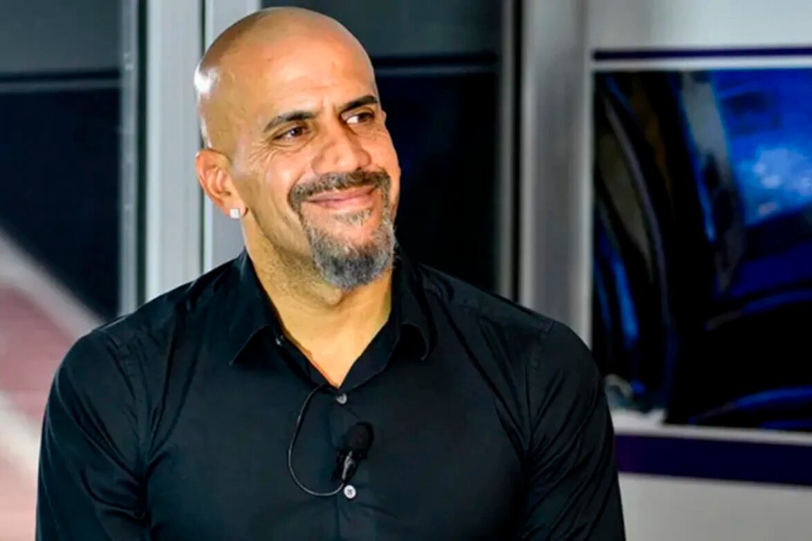 Verón debe explicarle al socio de Estudiantes el acuerdo que busca cerrar