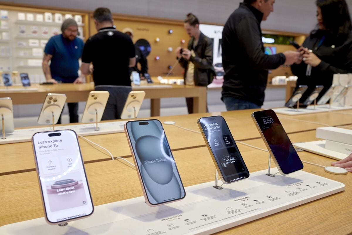 Celulares, el ejemplo del impacto de la política oficial sobre una economía regional 