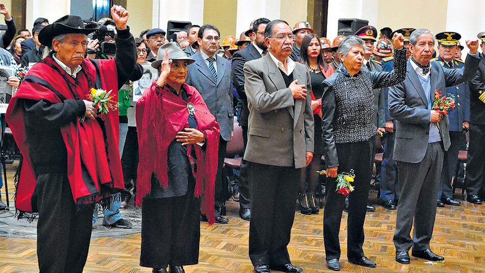 Ayer asumieron los integrantes de la Comisión de la Verdad.