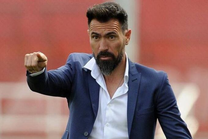 Eduardo Domínguez, entrenador pincharrata