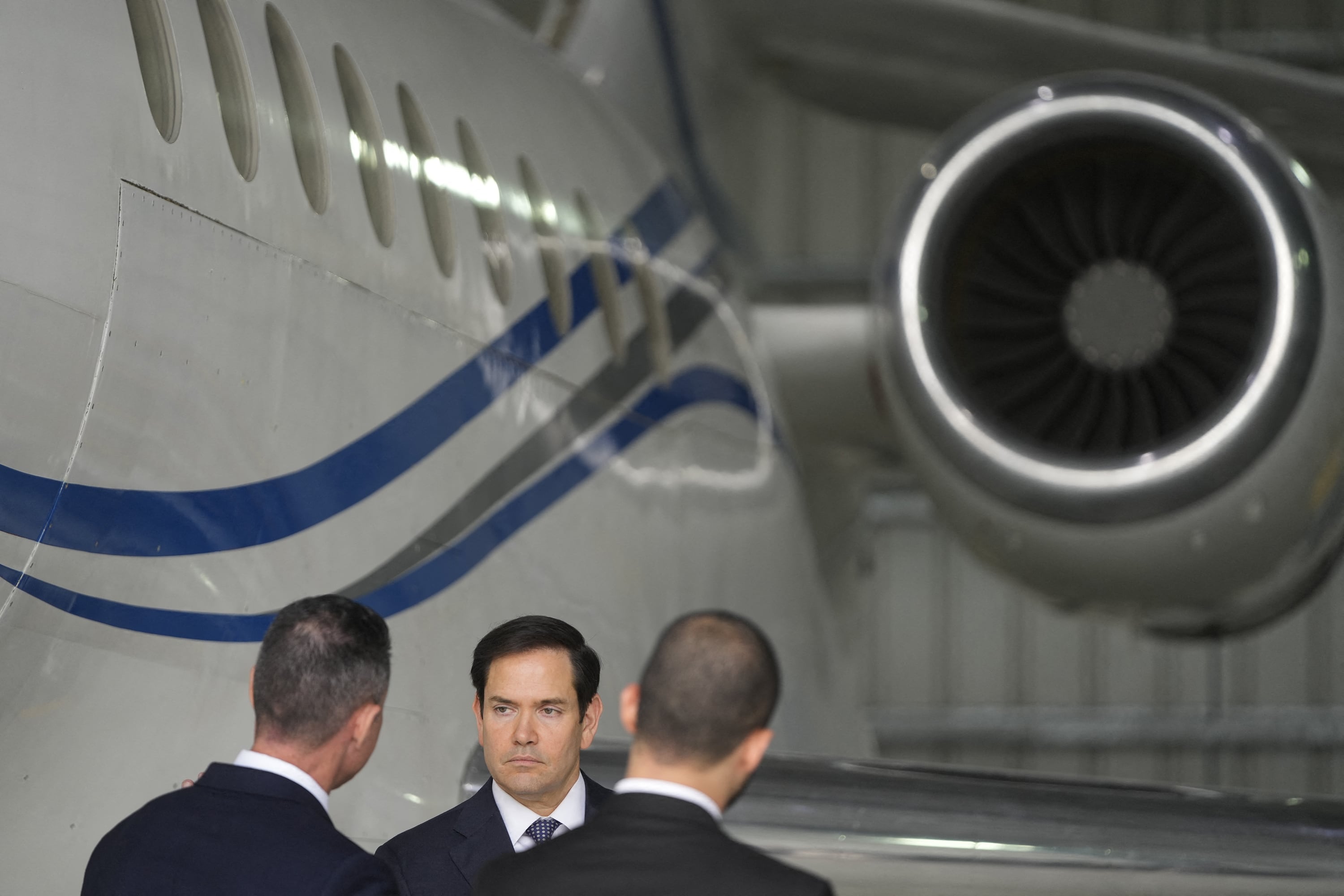 Las autoridades dominicanas entregaron el avión al secretario de Estado de EE.UU., Marco Rubio.