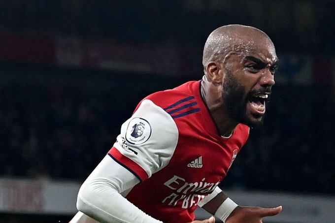 En la agonía, Lacazette logró igualar para Arsenal