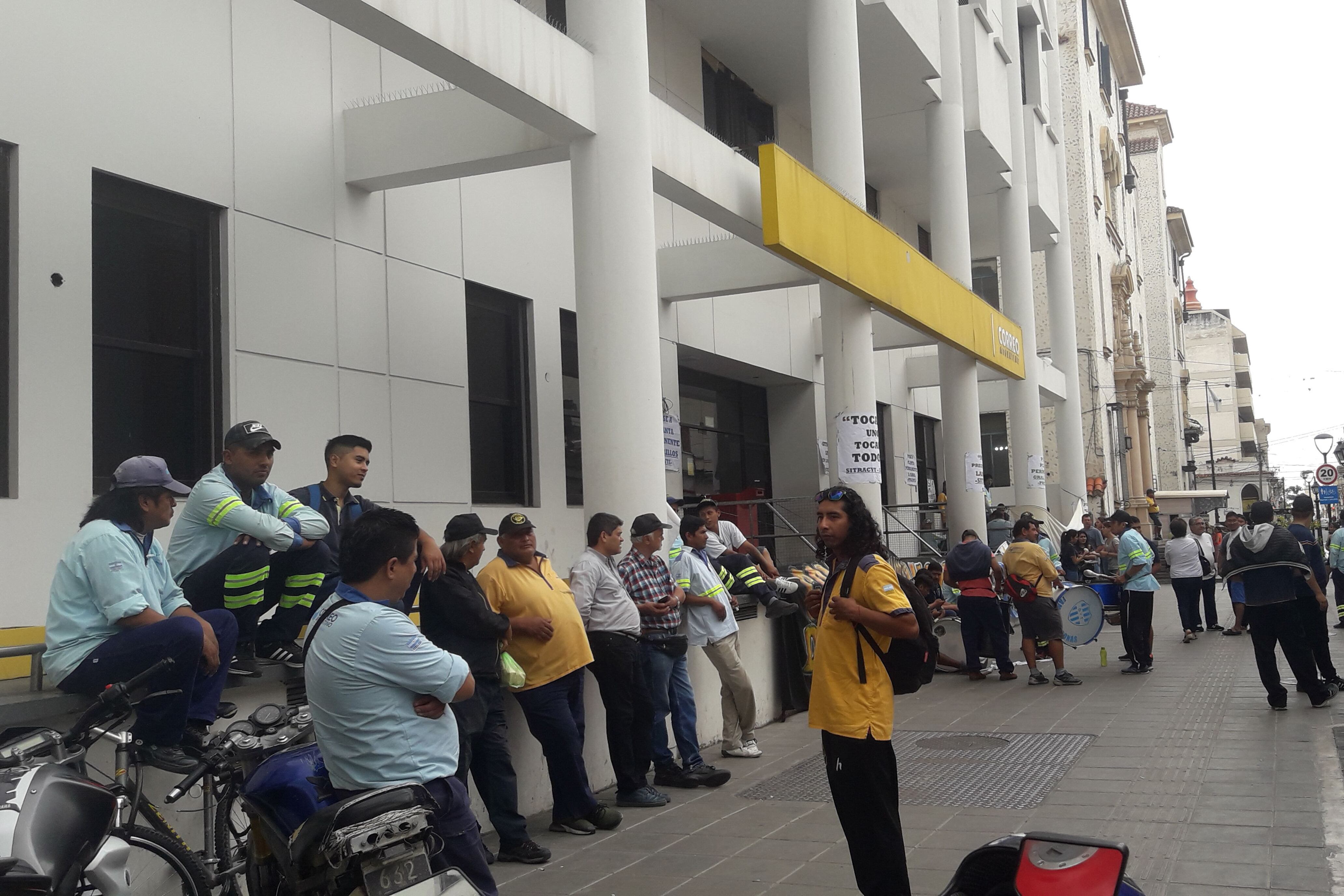 Correo Argentino, sucursal calle Dean Funes