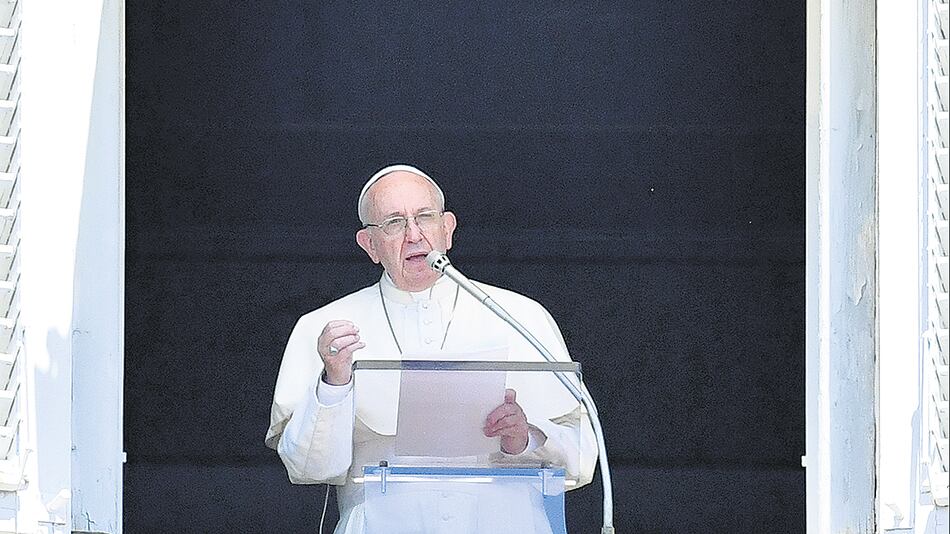 El papa Francisco con críticas a la concentración mediática.