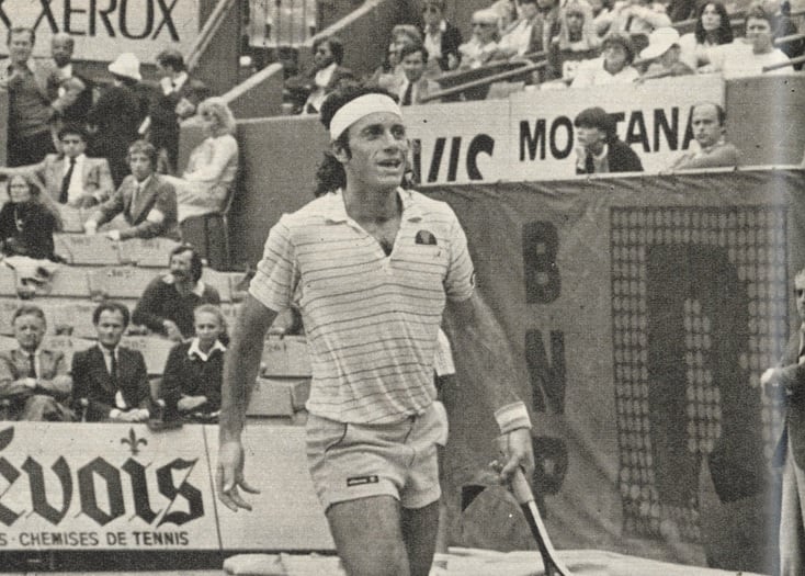 Guillermo Vilas en Roland Garros 1980, antes de entrar al quirófano.