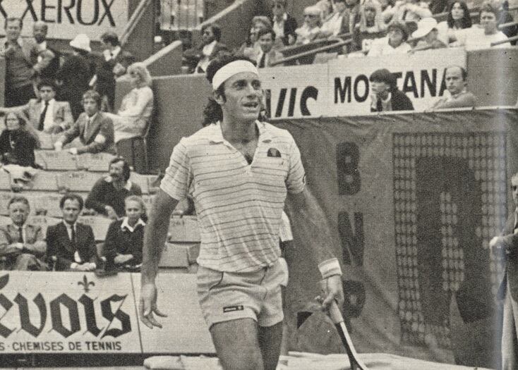 Guillermo Vilas en Roland Garros 1980, antes de entrar al quirófano.